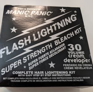 Manic Panic bleaching kit